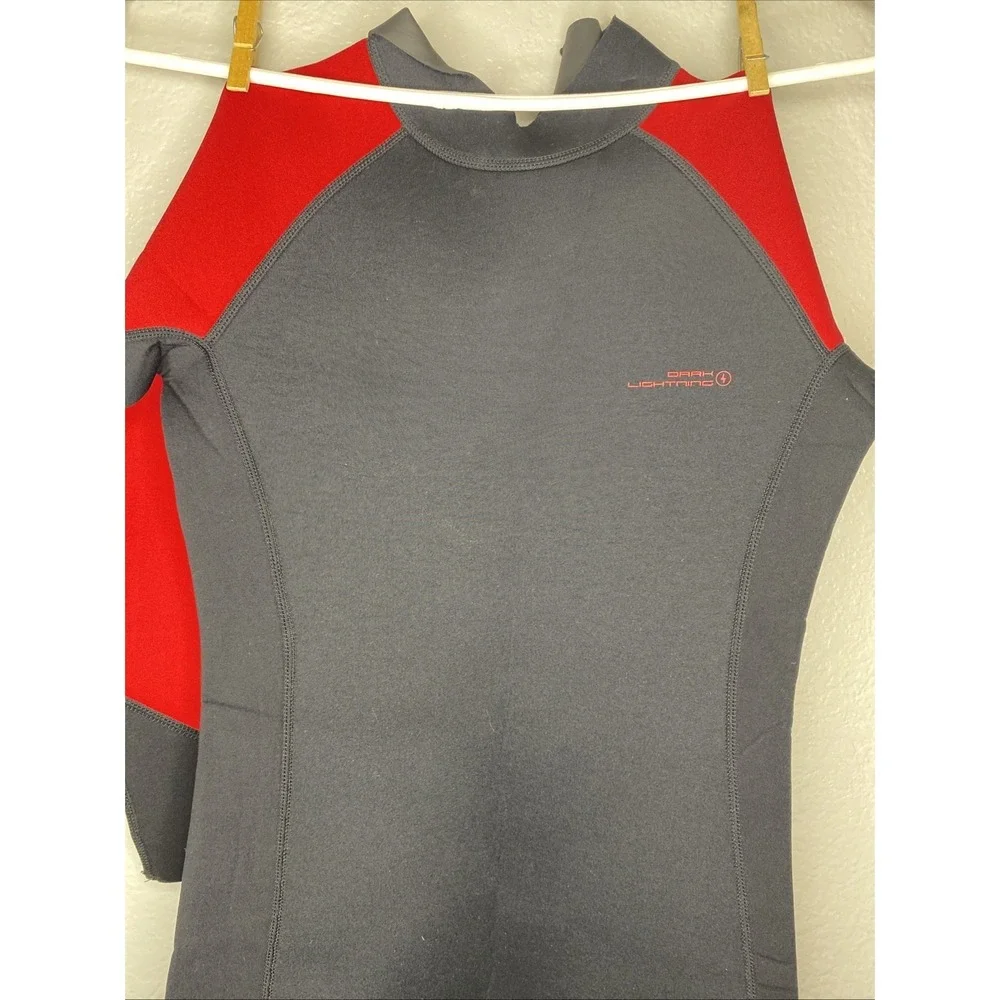 Dark Lightning Youth Full Wetsuit Black Red Back Zip Surf Kids Size 12 Beach